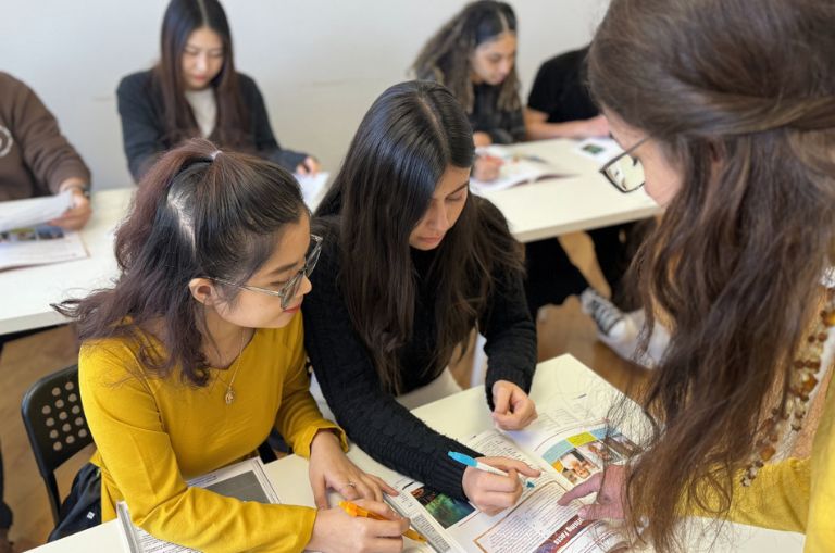 RCIIS Language school in Toronto - School features