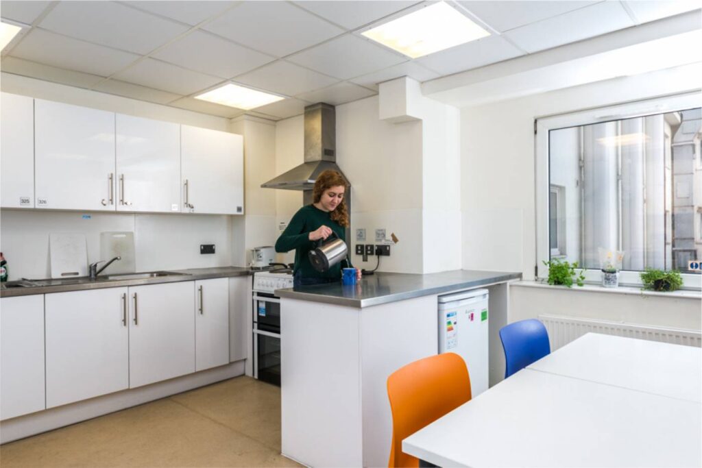 ES English London - Homestay