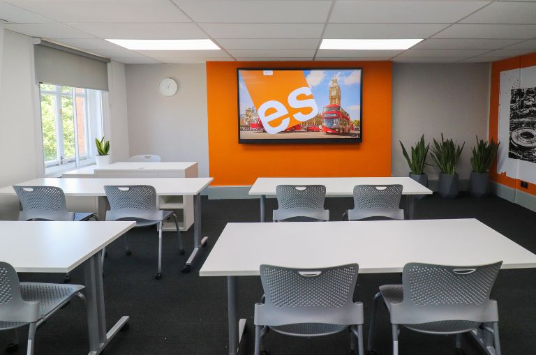 ES English London - School features