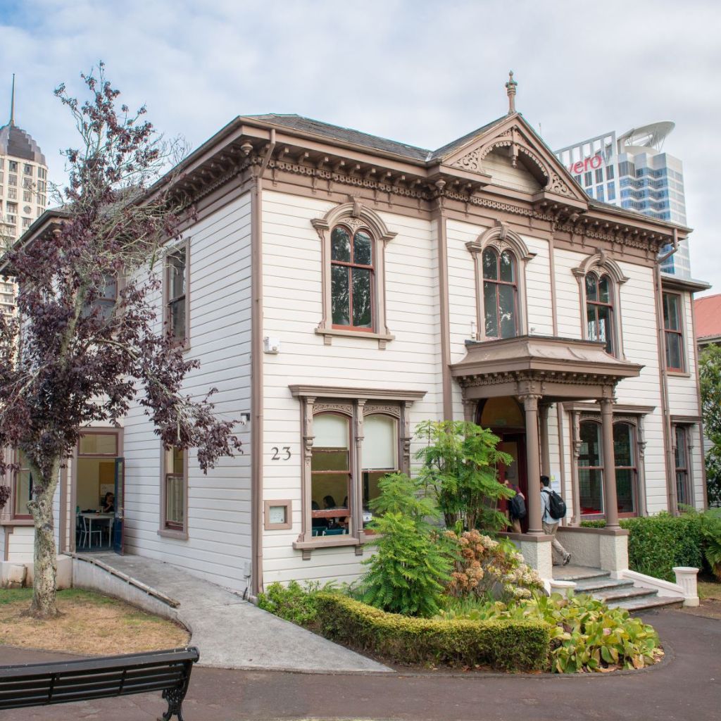 Languages International English school