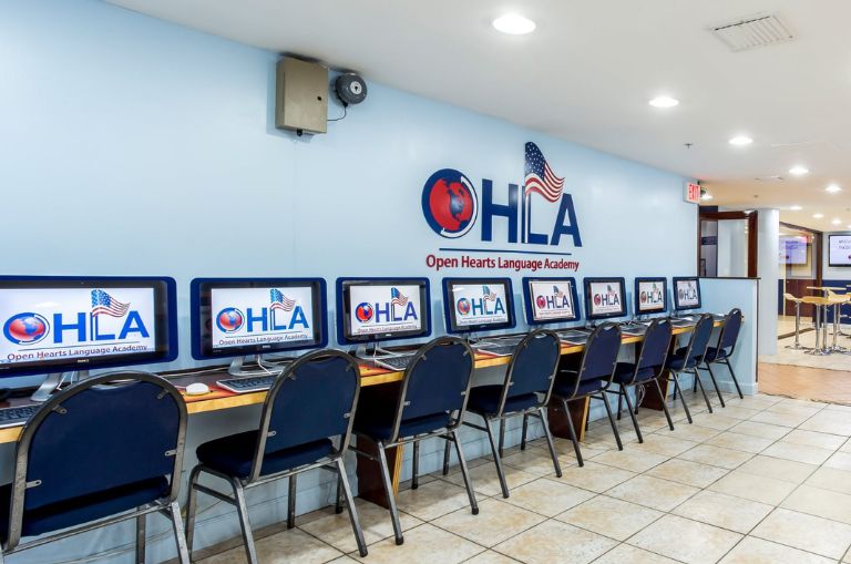 OHLA Language school in Florida - School features